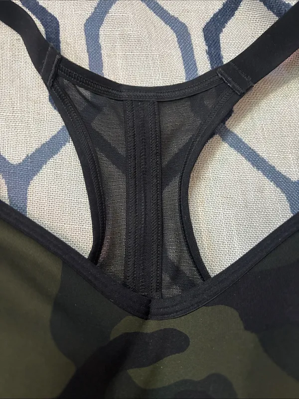 All in Motion Camo Print Racerback Sports Bra Size XL with bra clip in back NWOT - Image 2
