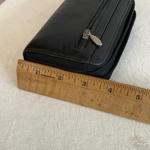 Buxton Black Leather Zip - Image 7