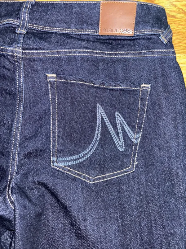 Maurices Jeans Women's Size 12 Regular Dark Wash Skinny Taper Leg Embroidered - Image 13