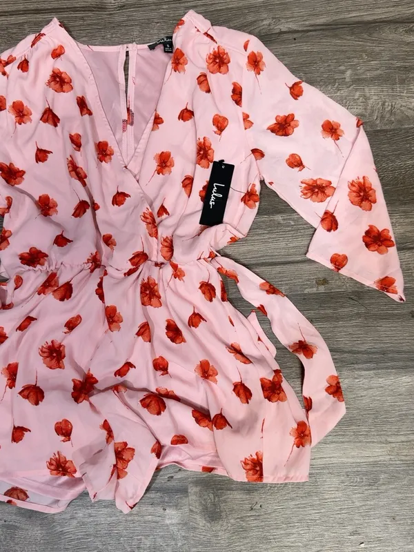 NWT Lulus Pink Red Floral Wrap Tie Waist Romper Size S - Image 6