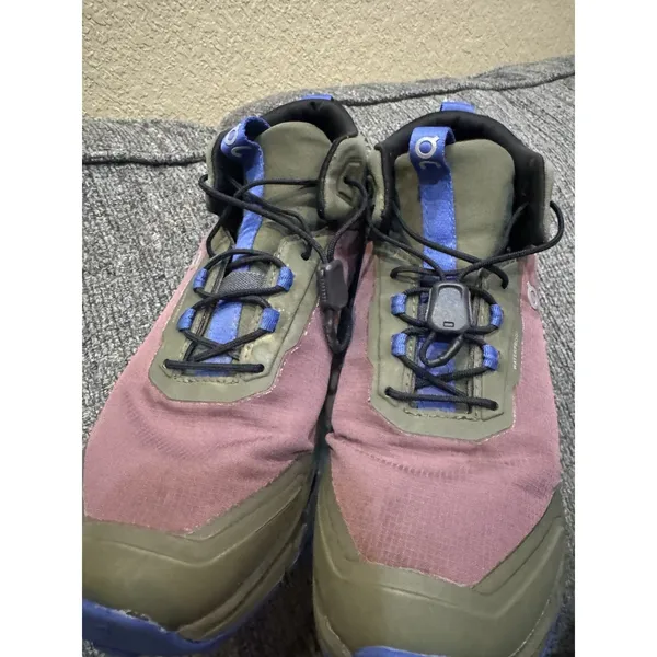On Cloudhero Mid Waterproof Unisex Shoes Olive/Cherry Youth‎ 4 Women's 5.5 - Image 2