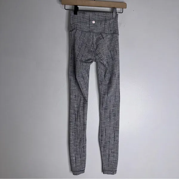 lululemon wunder under 2‎ High Rise Black And Gray Leggings CP - Image 2
