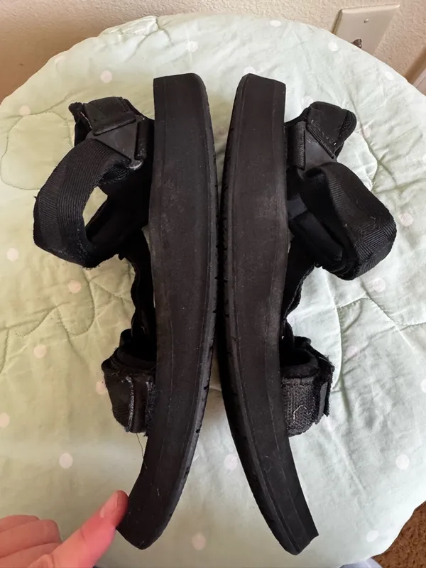 Teva Black Strap Sandals Womens size 8 - Image 6