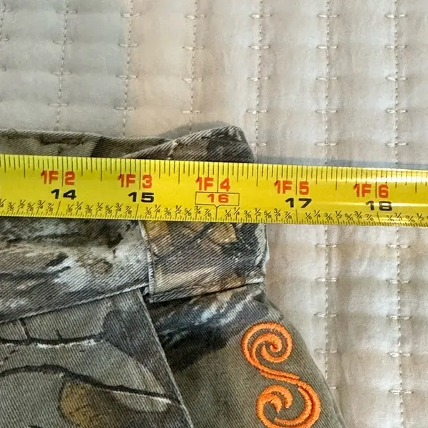 She Outdoors ladies camouflage denim pants. Size Large - Image 5