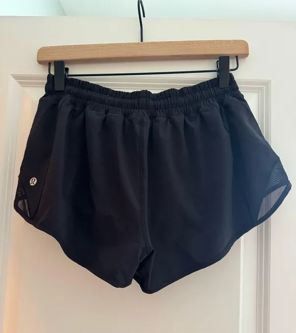Lululemon Hottie Hot Shorts 2.5" Low-Rise - Image 2