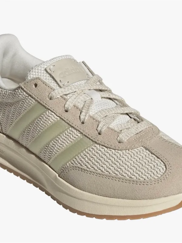 adidas Run 70s 2.0 Sneakers in Beige and Gold - Image 4
