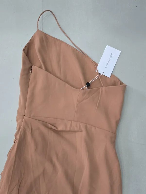 NWT! Lovers + Friends Emma Long One-Shoulder Asymmetric Dress in Tan Size XXS - Image 6