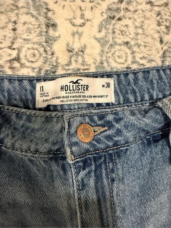 Hollister High-Rise Distressed Jean Shorts in Light Wash - Image 3