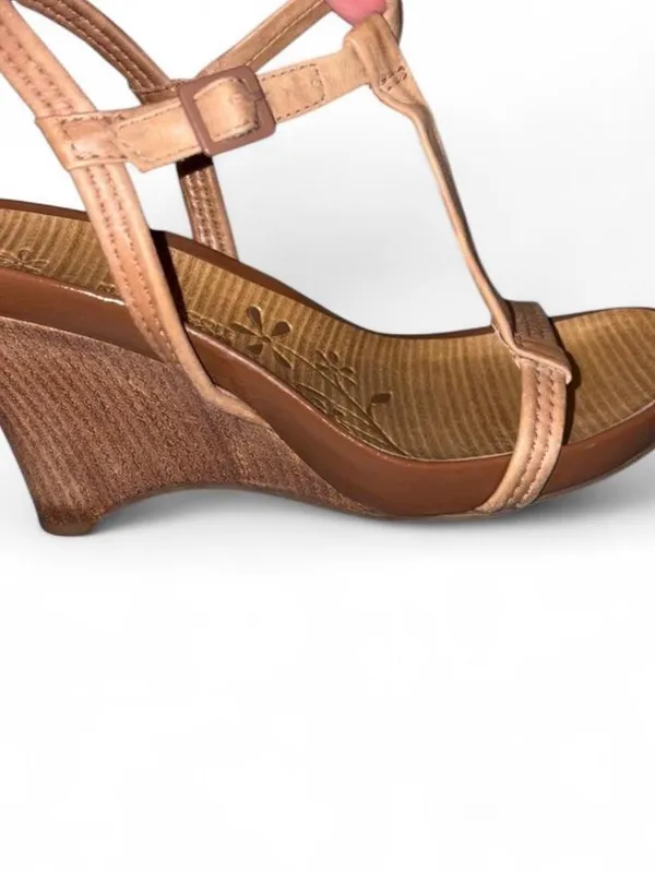 Kenneth Cole Wedge Sandals - Image 3