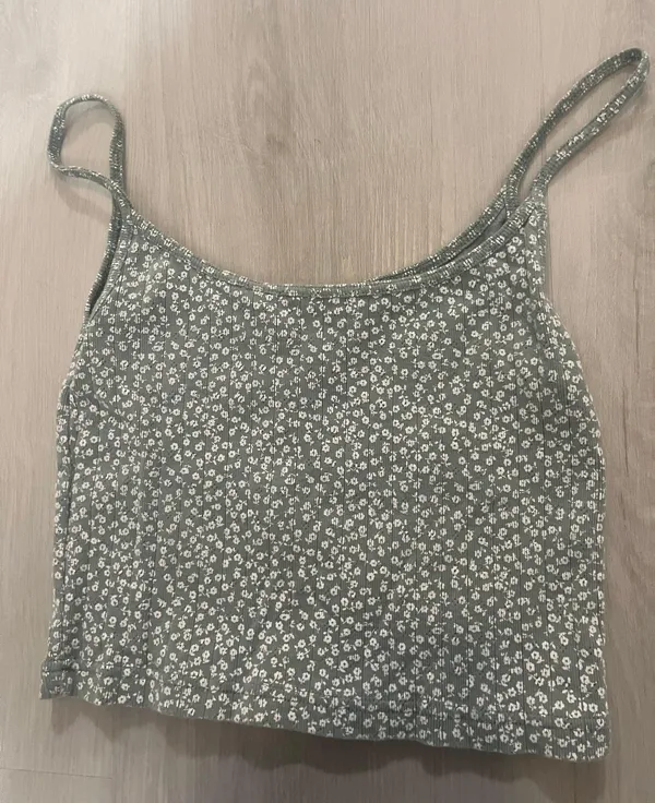 Brandy Melville Tank Top - Image 3