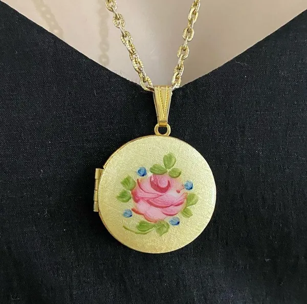 Vintage Hand-painted Flower Enamel Victorian Locket Necklace - Image 5
