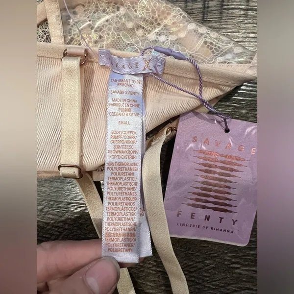 NWT Savage x Fenty Lace and Vinyl Bra - Image 4
