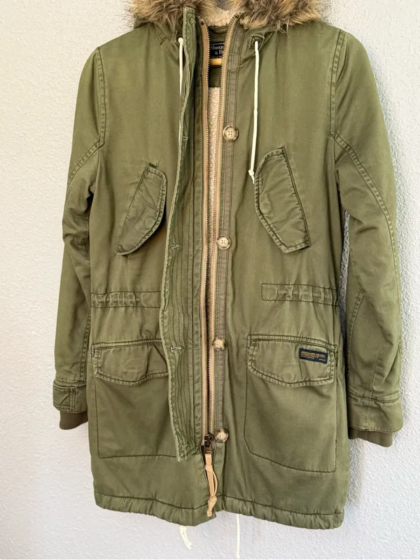 Abercrombie & Fitch Parka Jacket Size XS Faux Fur Trim - Image 3