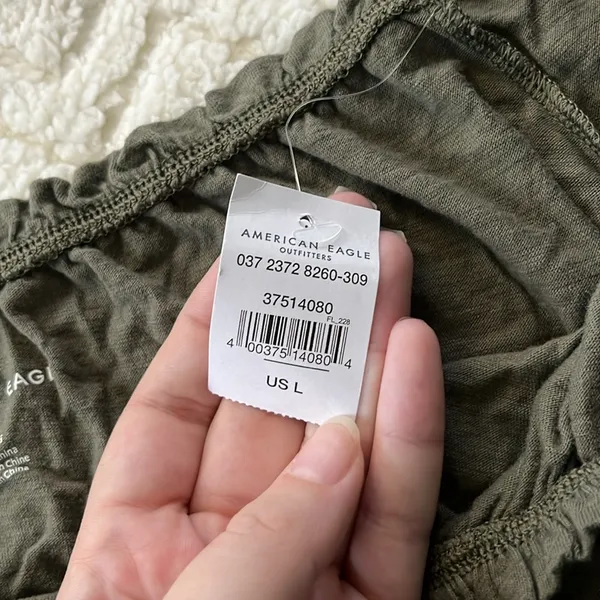 NWT American Eagle Crop Top Size L - Image 6
