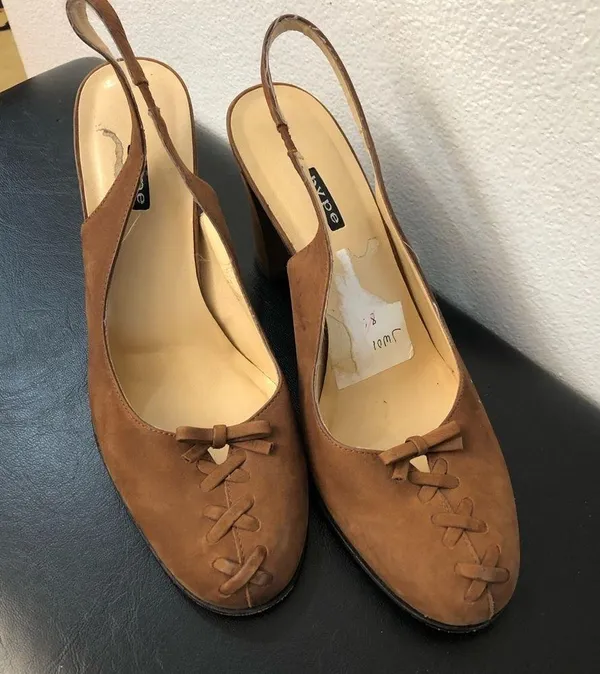 Women’s brown shoes size 8,5 - Image 2