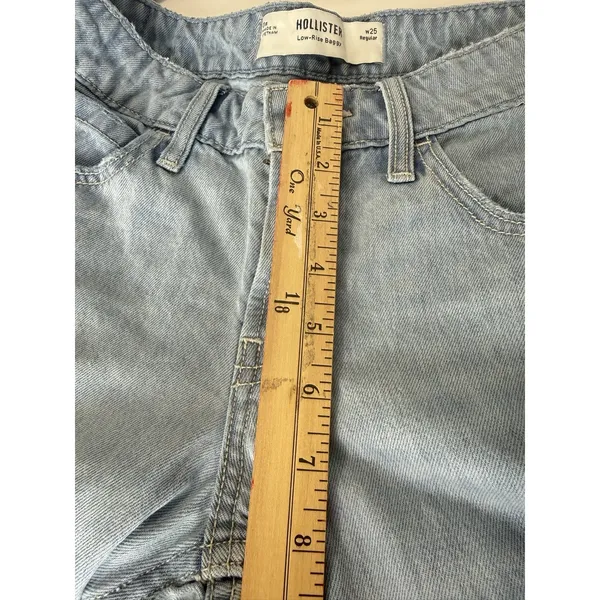 Hollister Women’s Low Rise Baggy Light Wash Jeans Size 0 R Waist 25 Inseam 30 - Image 10