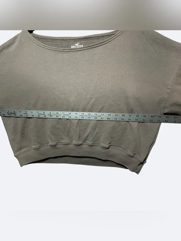 Hollister California Women’s Cropped Sweatshirt Size L Taupe Boat Neck - Image 3