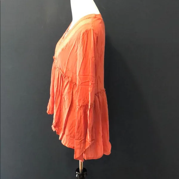 Coral Boho Crochet Lace Up V Neck Bell Sleeve Babydoll Hi Low Top Blouse Size S - Image 4