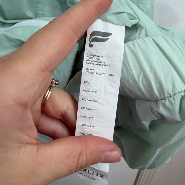 Fabletics mint green lightweight full zip pocket hooded windbreaker jacket XXL‎ - Image 6