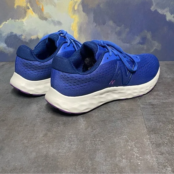 New Balance 520v8 Women's Blue Sneakers Size 9.5B - Image 9