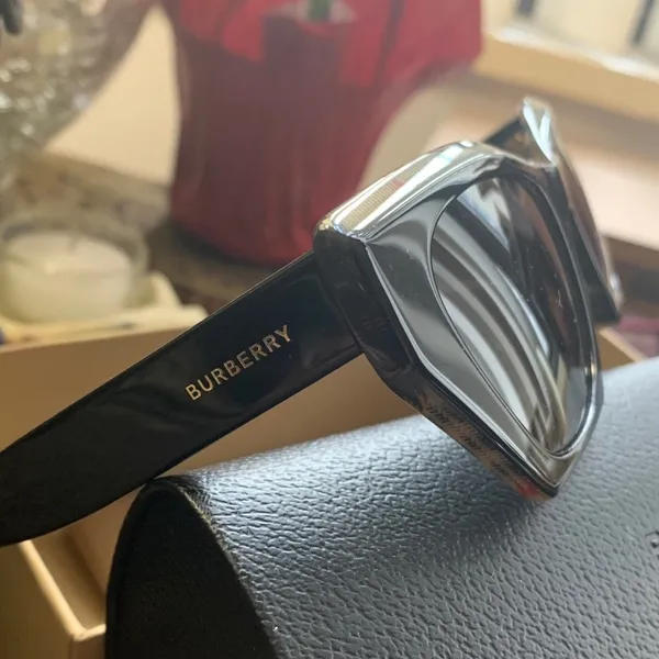 Authentic BURBERRY 52 Butterfly acetate plaid logo Sunglasses - Image 11