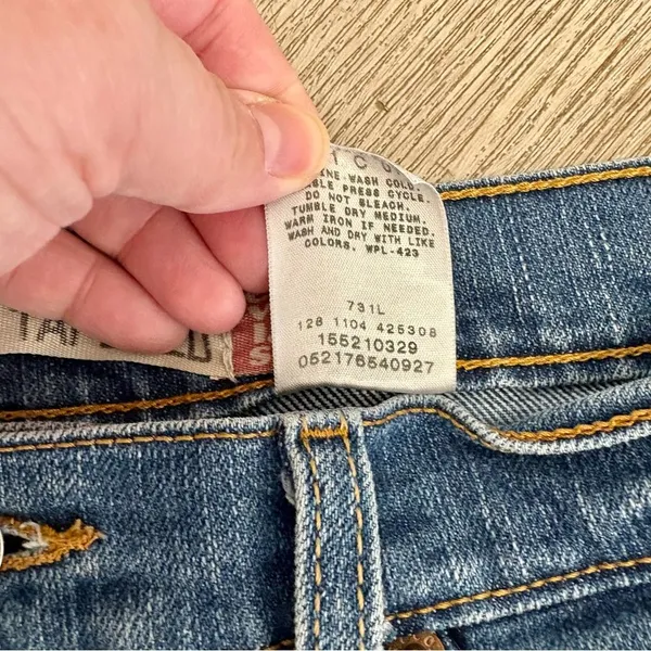 Levis Classic Slim Tapered Jeans G4 - Image 6