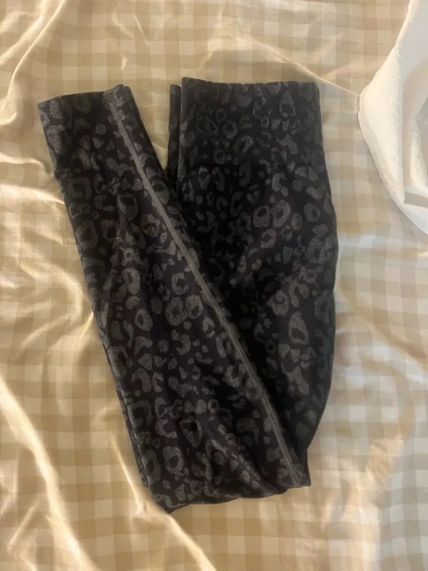Amazon Cheetah print leggings - Image 2