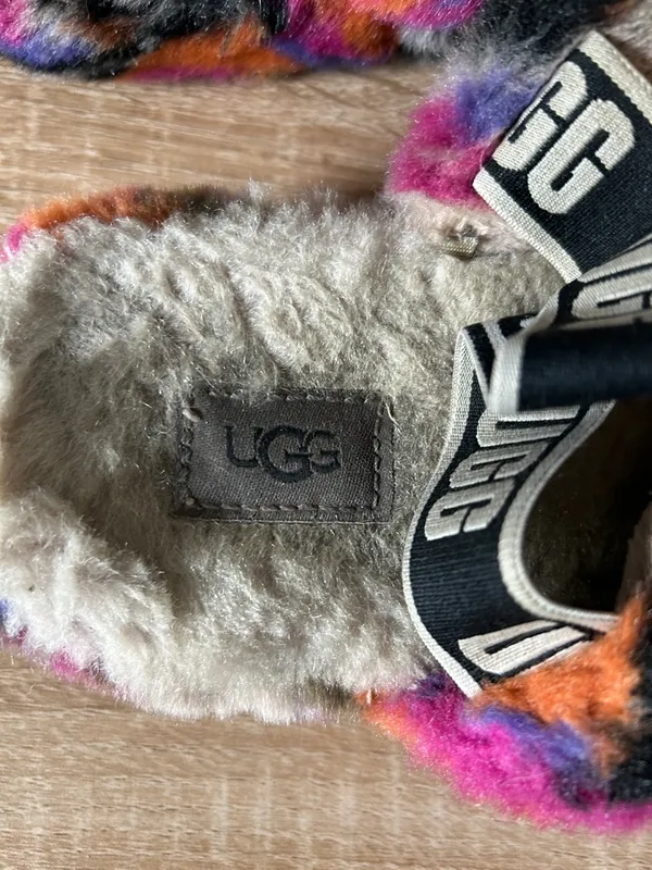 UGG Multicolor Faux Fur Slide Slippers in Cream, Pink & Orange - Image 2