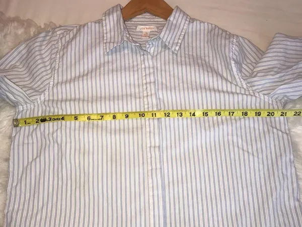 Joe Fresh striped button down dress shirt size large blue white stripe cotton - Image 4