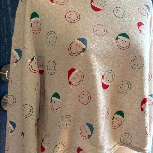 American Eagle Christmas Lounge Top size XL. - Image 2