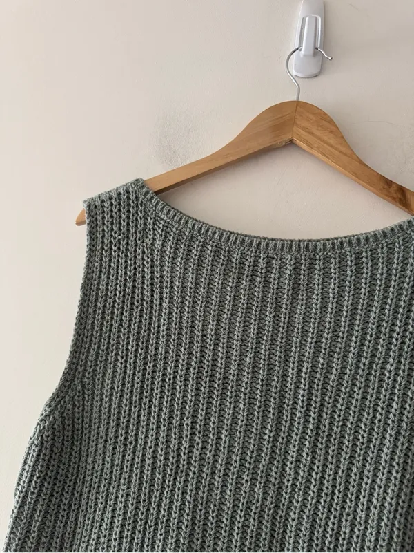 Abercrombie & Fitch‎ Knit Slash Shaker Tank Sweater Sage Green - Image 3