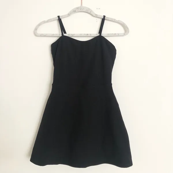 Alo Yoga Alosoft Courtside Tennis Dress Black XS - Image 4