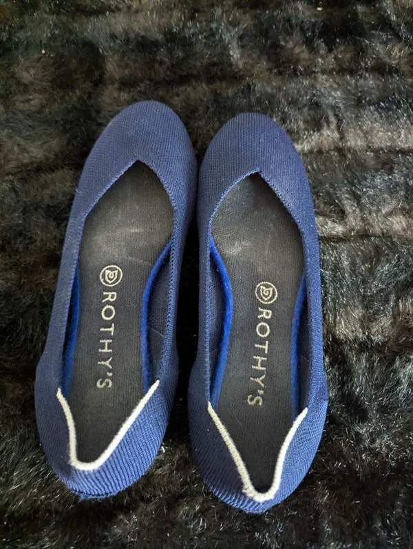 Rothy's Navy Blue The Round Toe Retired White Halo Ballet Flats EUC Size 8.5 - Image 3