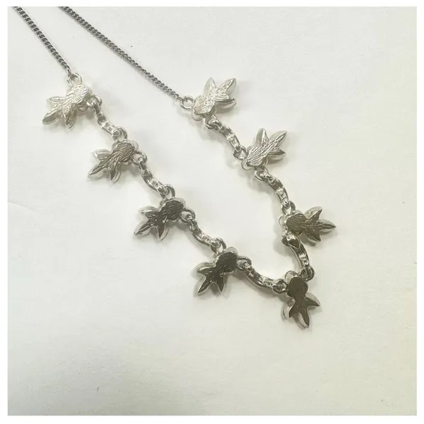 Rhinestone multi leaf choker necklace Silver - Image 7