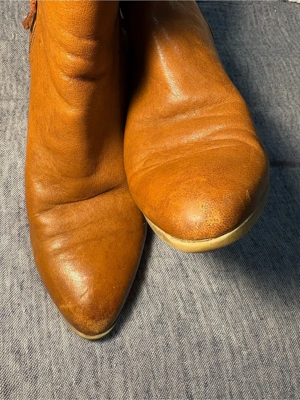 Frye Cognac Leather Ankle Booties with Side Zip Size 8.5 - Image 9