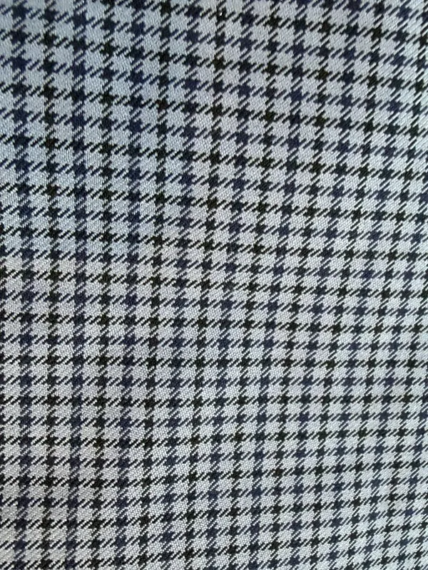 URBAN OUTFITTERS Houndstooth Check Plaid Stretch Mini Skirt Size Small - Image 4