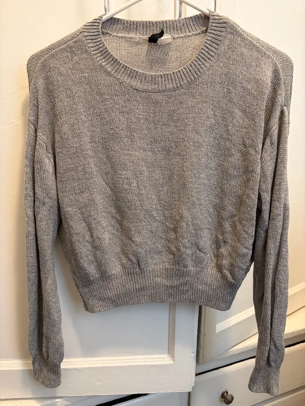 H&M Light Gray Crewneck Knit Sweater XS - Image 5