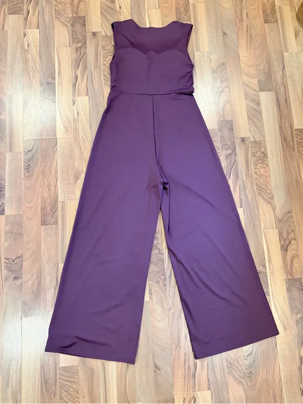HALARA Plum Square-Neck Maxi Jumpsuit - Image 10