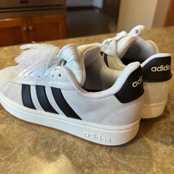 Adidas Grand Court Alpha Tennis Shoes Women’s 7 Gray Black Casual Excellent - Image 3
