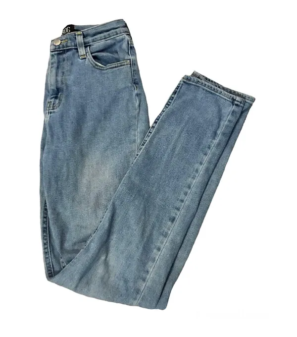 BDG Girlfriend High Rise Jeans Light Wash 25 - Image 2
