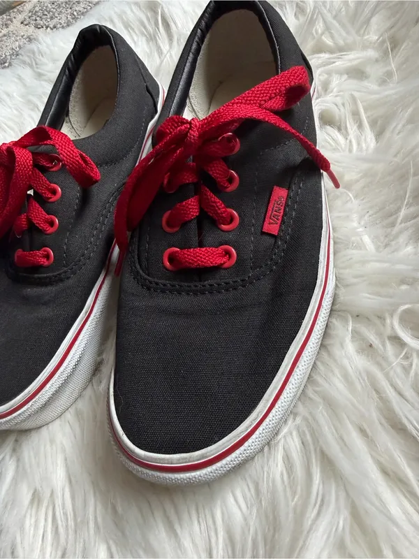 Vans fashion sneakers - Image 2