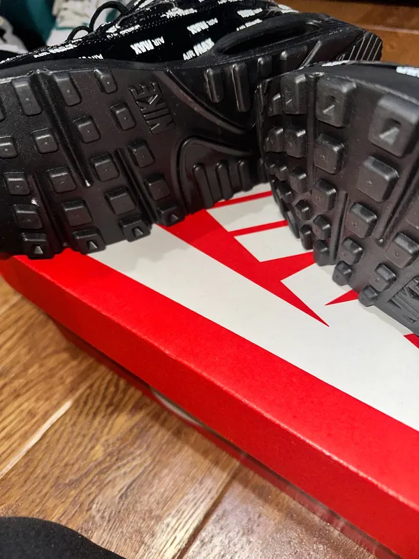 Women’s Nike Air Shoes - Image 5