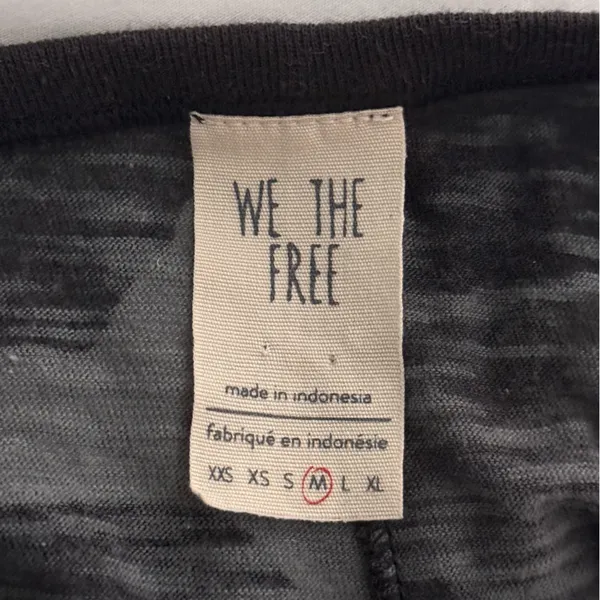 Free People Clare Black Camo Tee - Image 5