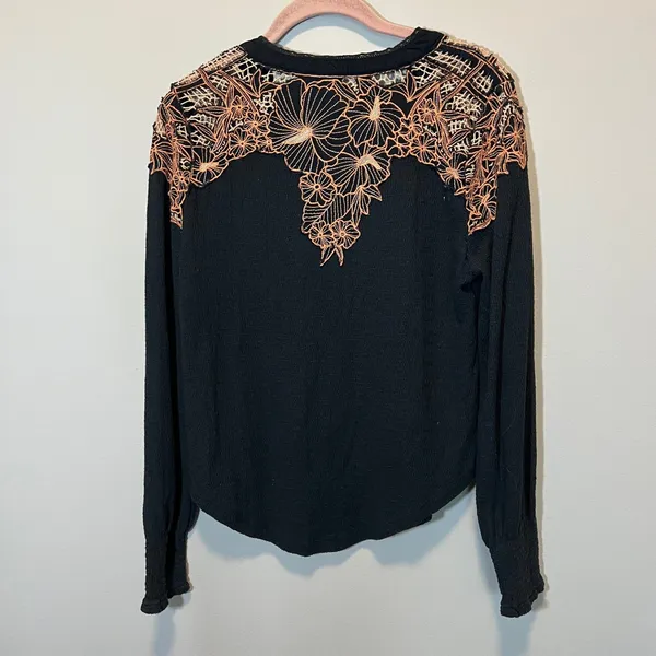 Free People Black Peach Floral Lace Embroidered Henley Long Sleeve Top Medium - Image 7