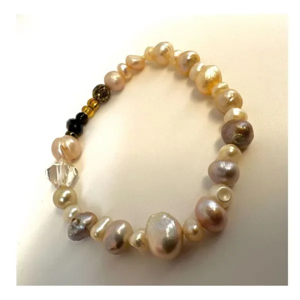 Pearl beaded stretchy bracelet - Image 9
