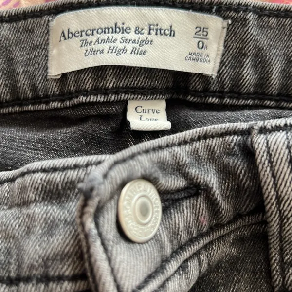 Abercrombie & Fitch The Ankle Straight Ultra High Rise Black Jeans - Image 3