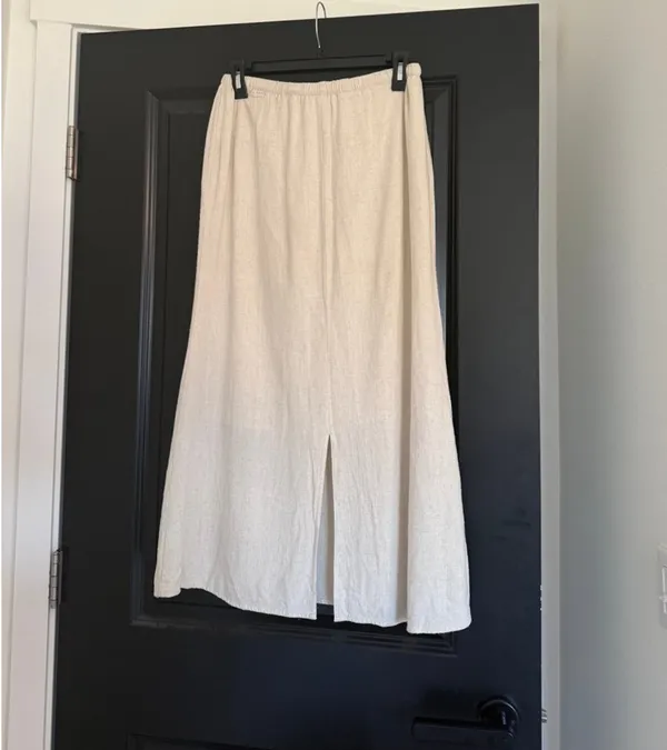 Boutique NWOT Linen maxi skirt - Image 5