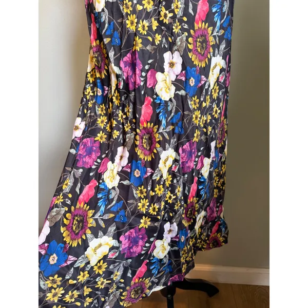 Anthropologie boho‎ whimsi dainty resort fairy Floral Midi Skirt Black Multi Sm - Image 3