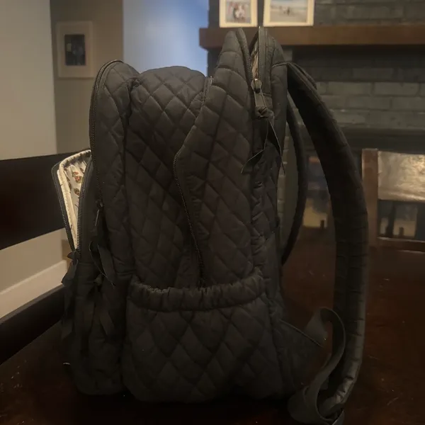 Extra Large Vera Bradley Backpack EUC - Image 2