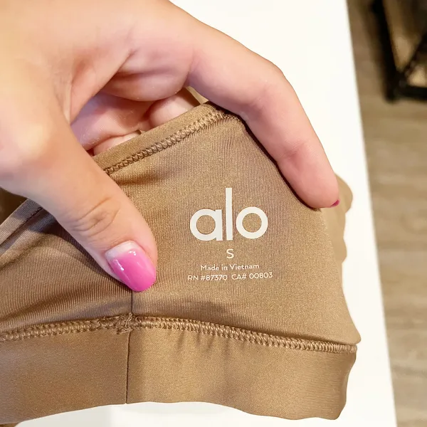 Alo Airlift Intrigue Bra Toasted Almond Brown Tan Small - Image 3